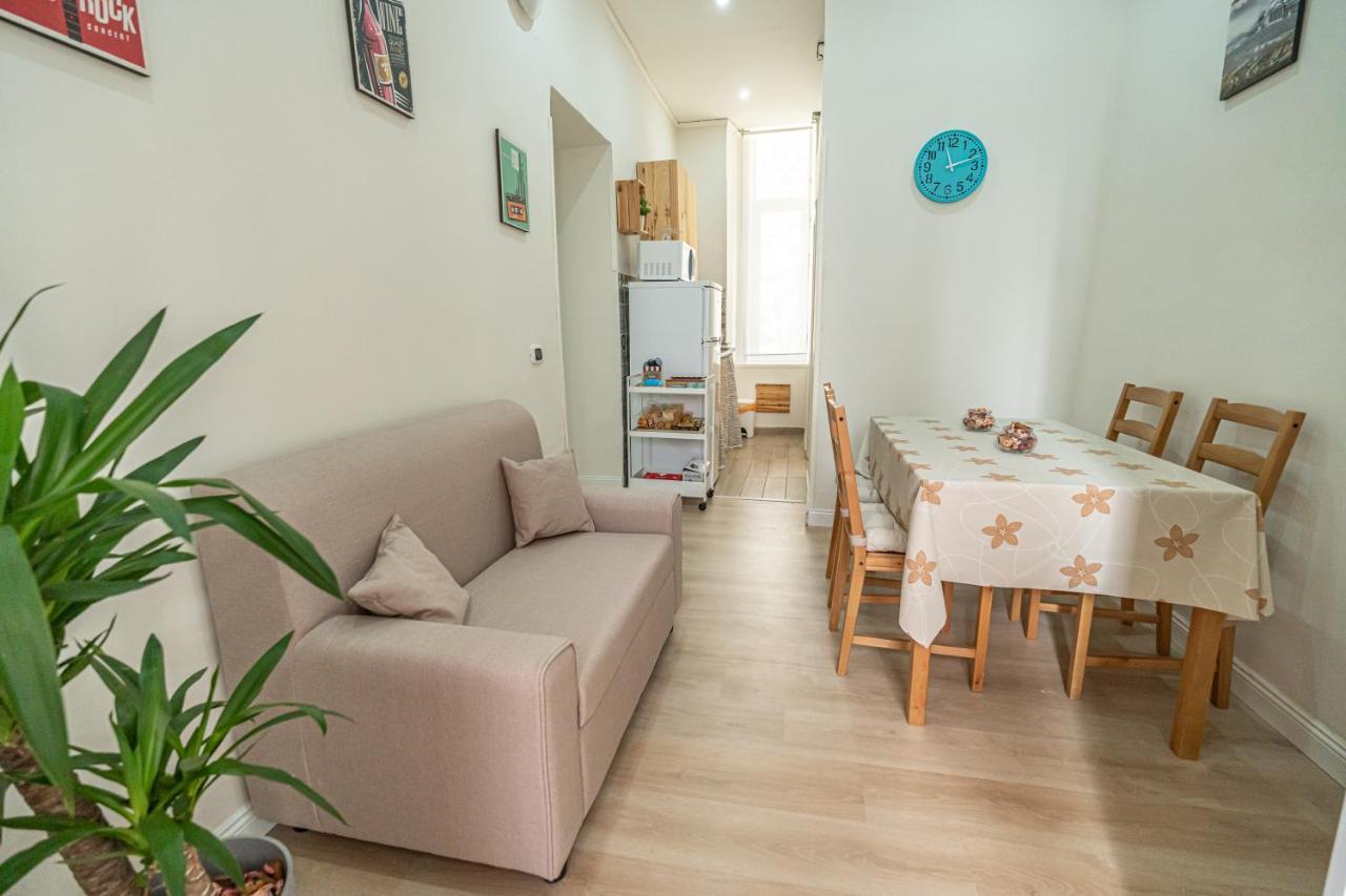 נאפולי Casa Vacanze Decumano 18 מראה חיצוני תמונה