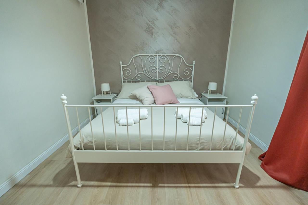 נאפולי Casa Vacanze Decumano 18 מראה חיצוני תמונה